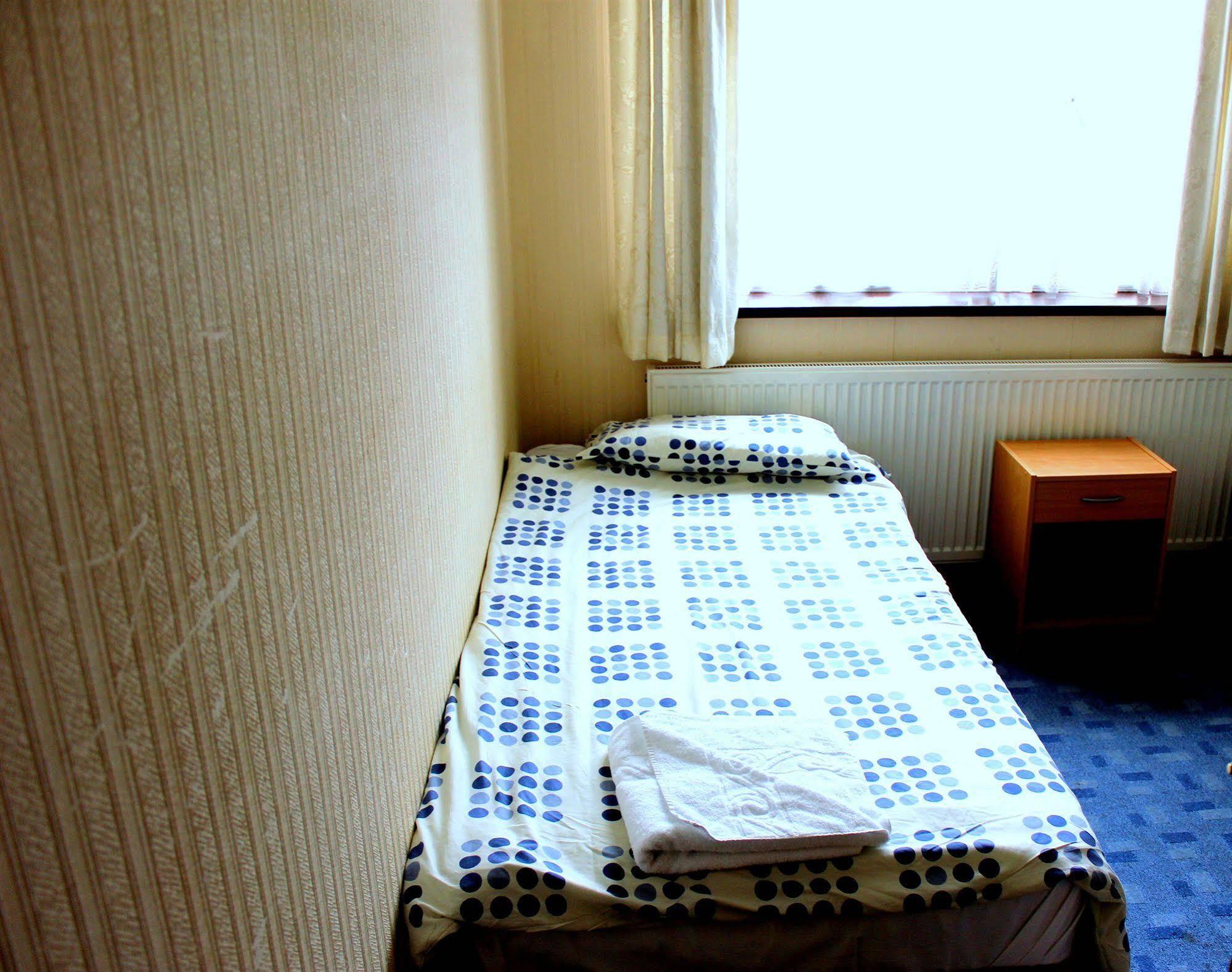 Heathrow Lodge Hillingdon Ngoại thất bức ảnh