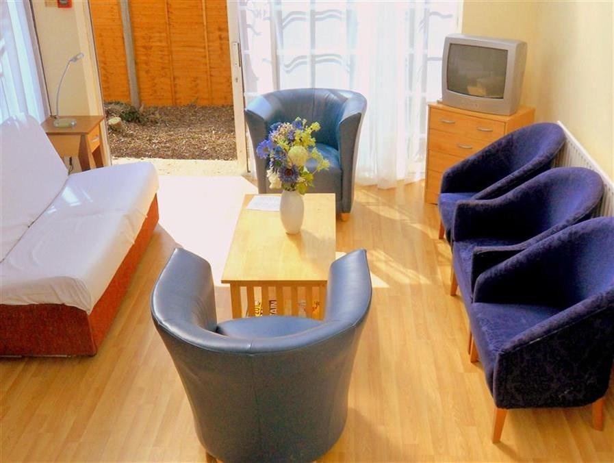 Heathrow Lodge Hillingdon Ngoại thất bức ảnh