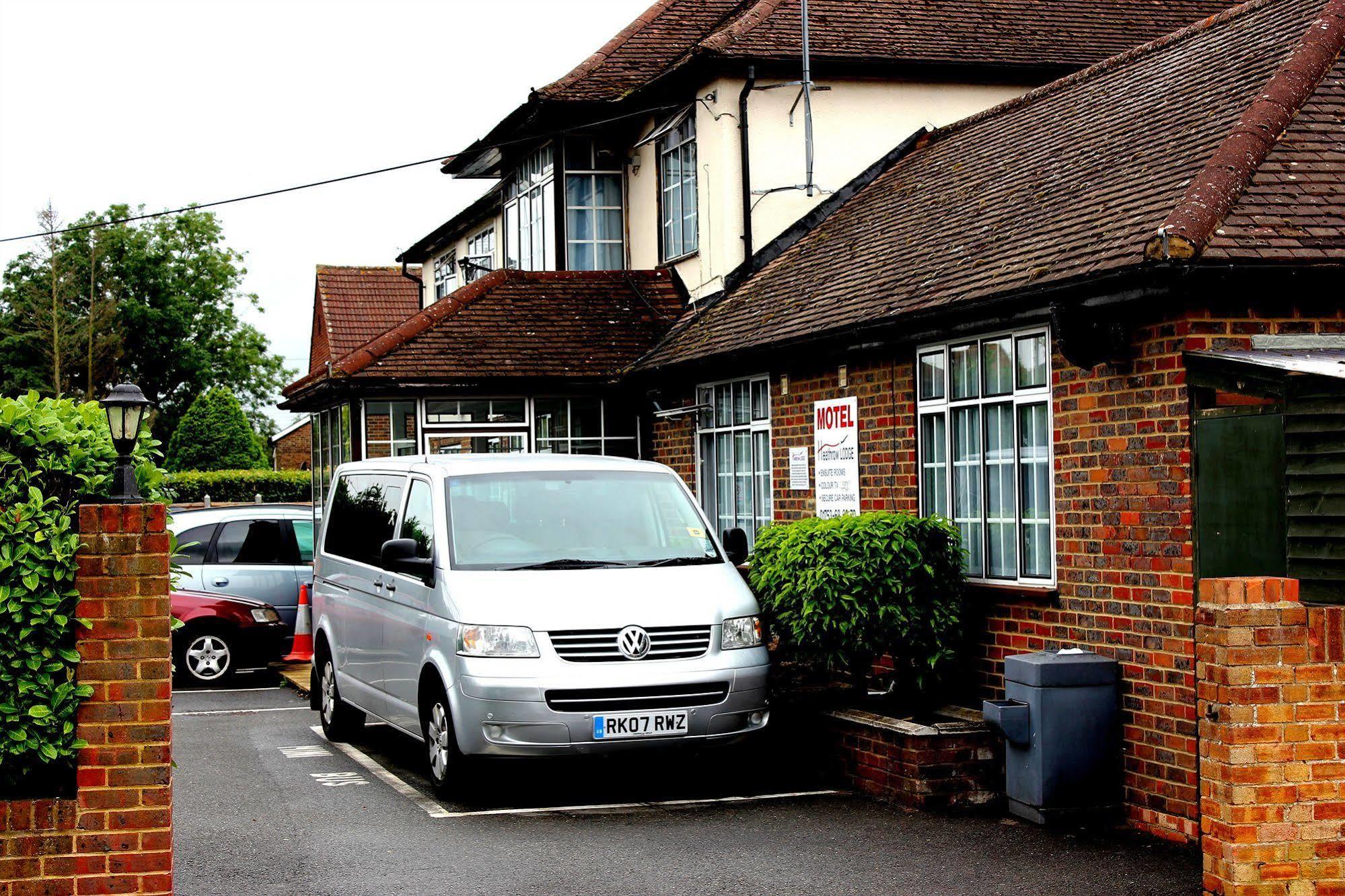 Heathrow Lodge Hillingdon Ngoại thất bức ảnh