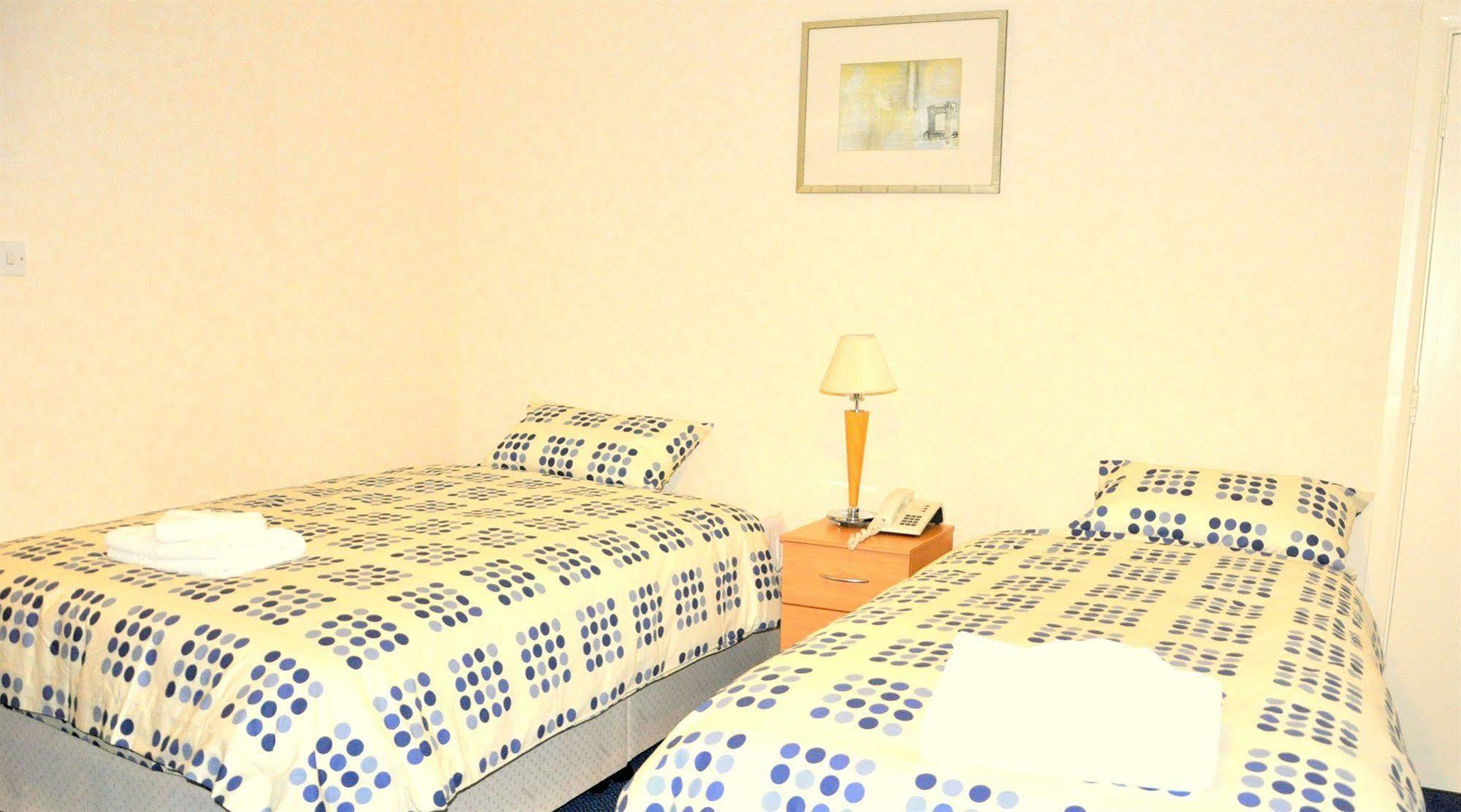 Heathrow Lodge Hillingdon Ngoại thất bức ảnh