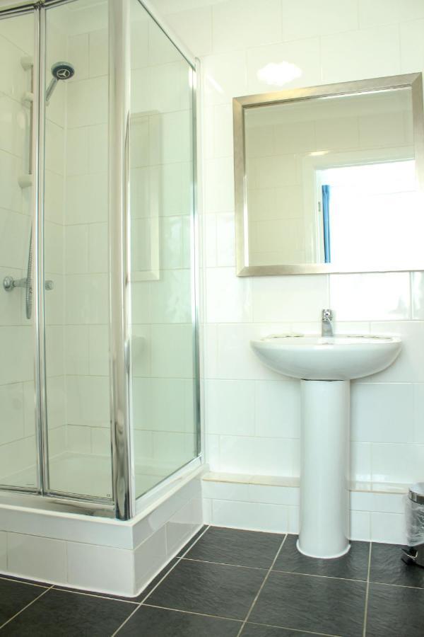 Heathrow Lodge Hillingdon Ngoại thất bức ảnh