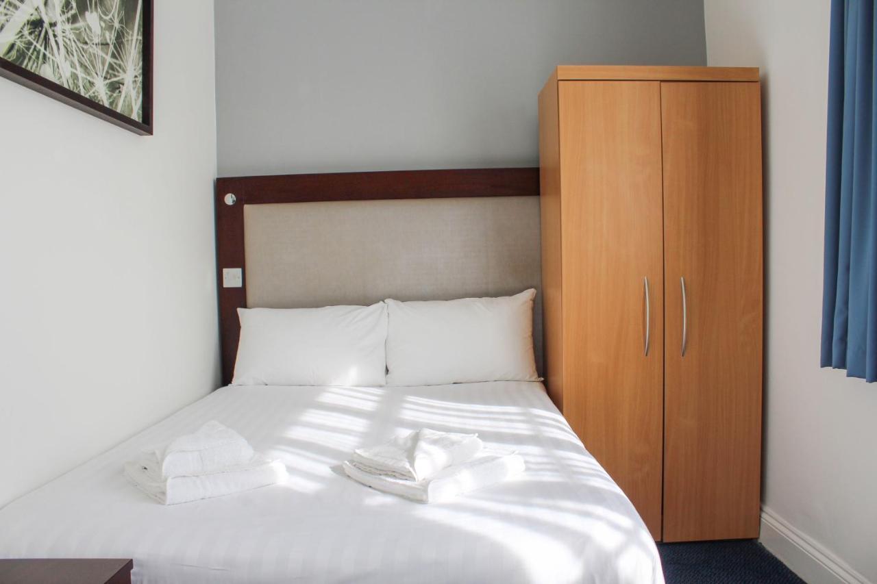Heathrow Lodge Hillingdon Ngoại thất bức ảnh