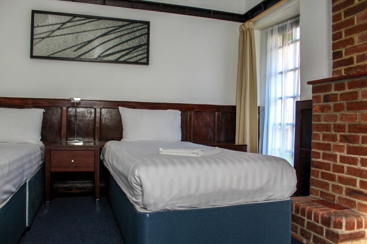 Heathrow Lodge Hillingdon Ngoại thất bức ảnh
