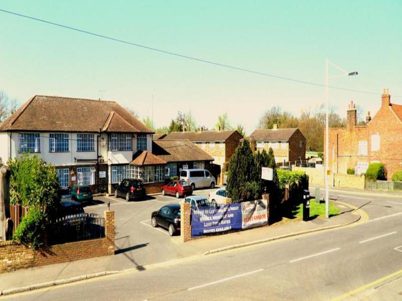 Heathrow Lodge Hillingdon Ngoại thất bức ảnh